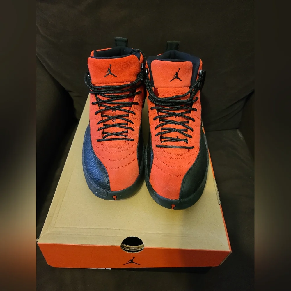AIR JORDAN 12 RETRO  SNEAKERS